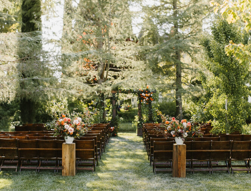 A winter outdoor wedding ceremony in Park City