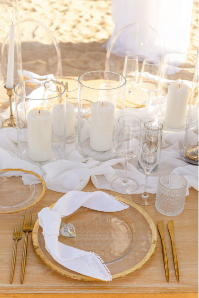 tablescapes inspired by Miami’s geometric architecture.