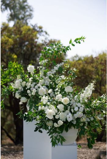 A white flower arrangement